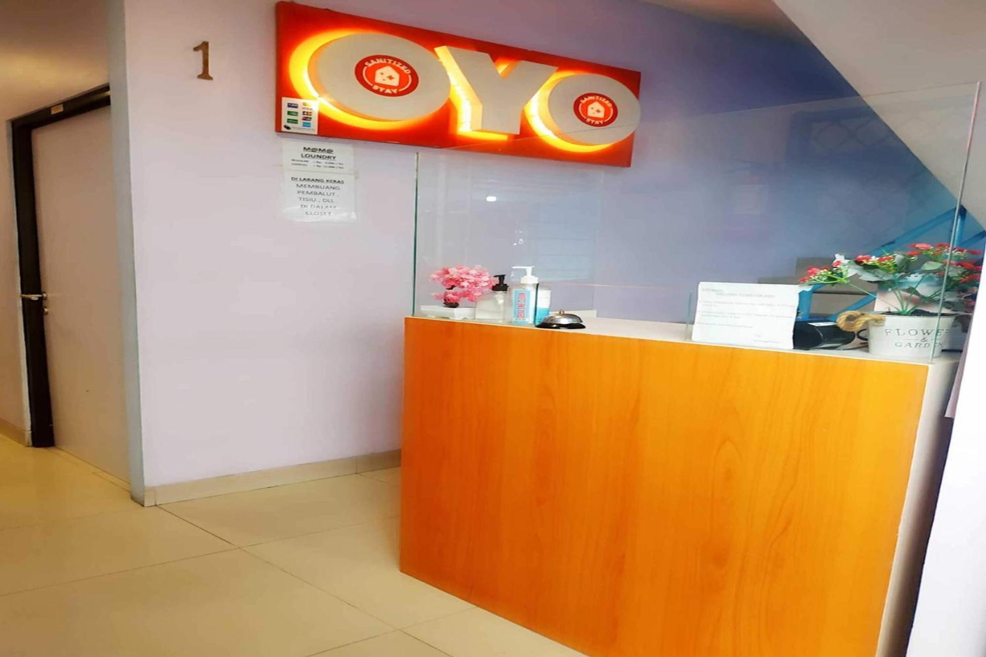 Oyo 478 Balcon Biru Hotel Jakarta Buitenkant foto