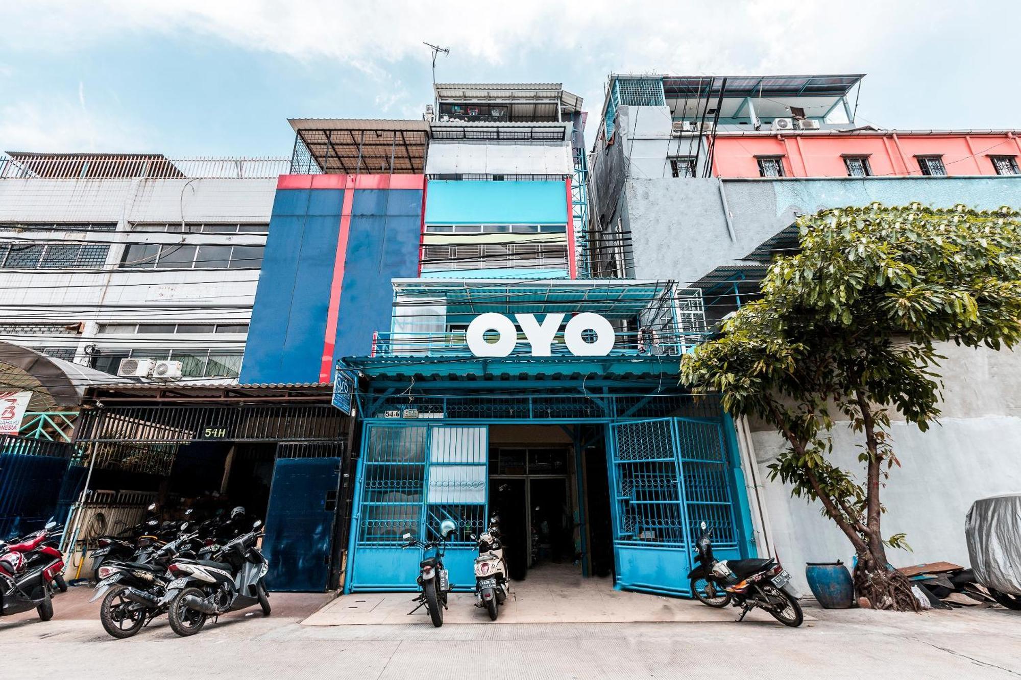 Oyo 478 Balcon Biru Hotel Jakarta Buitenkant foto